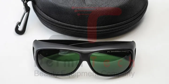 تجهیزات جانبی لیزر درماتک